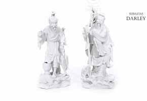 Pair of porcelain figurines 