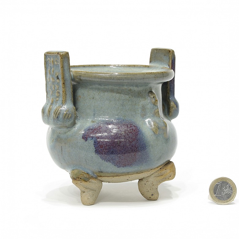 Glazed ceramic censer, Jun, Jin dynasty (1125-1234)