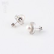 earrings with natural white pearl and  diamonds in 18k white gold - 1