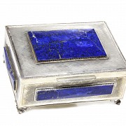 Caja-joyero realizada en plata con cuatro piezas de lapislázuli, s.XX - 1