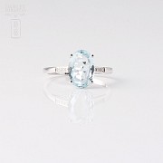 Ring in 18k white gold with  2.18cts Aquamarine  and diamonds