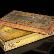 Wooden box lined with fabric, 20th century - 1