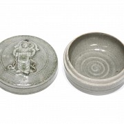 Xiangzhou yao' glazed ceramic box, Song dynasty (960-1279)