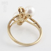 18 kt yellow gold ring, white pearls and diamonds - 1
