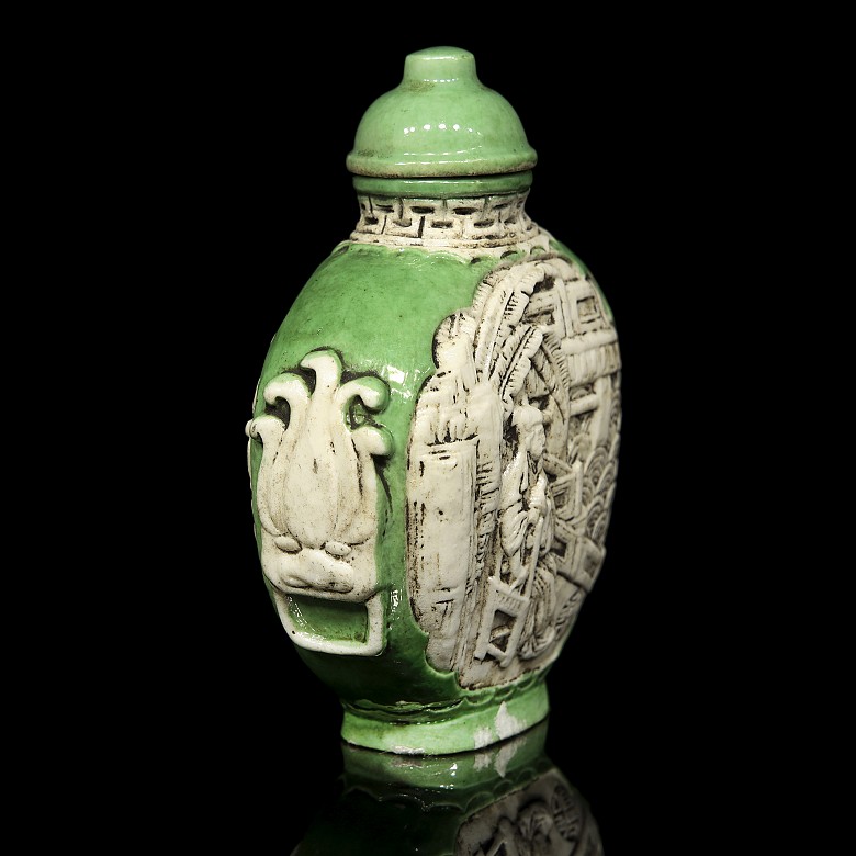 Botella de rapé en porcelana vidriada verde y blanco - 1