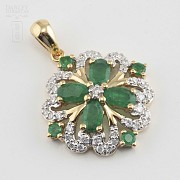 Fantastic emerald and diamond pendant