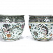 Pair of famille verte flowerpots, Chinese porcelain enameled, 19th-20th c.