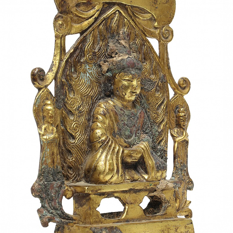 Buda de bronce dorado, estilo Wei.