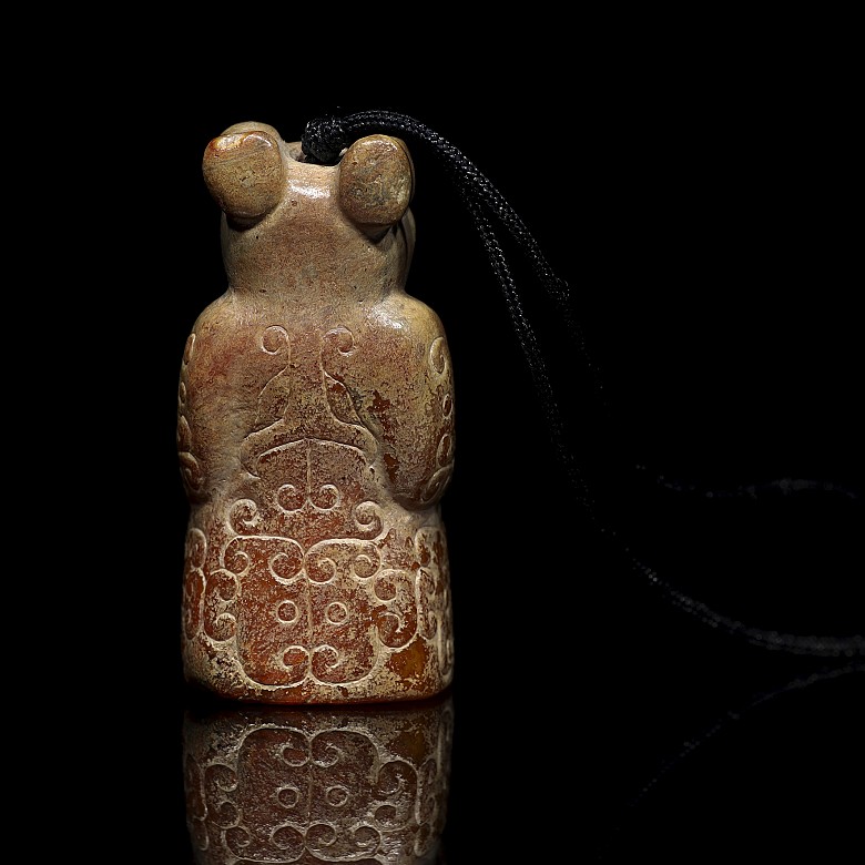 Figura de jade tallado, dinastía Zhou del este