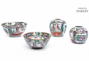 Canton porcelain group, 20th century