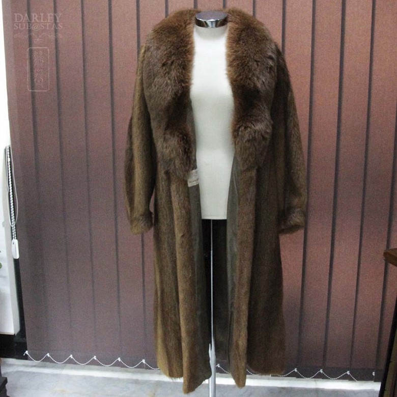 Natural fur coat - 5