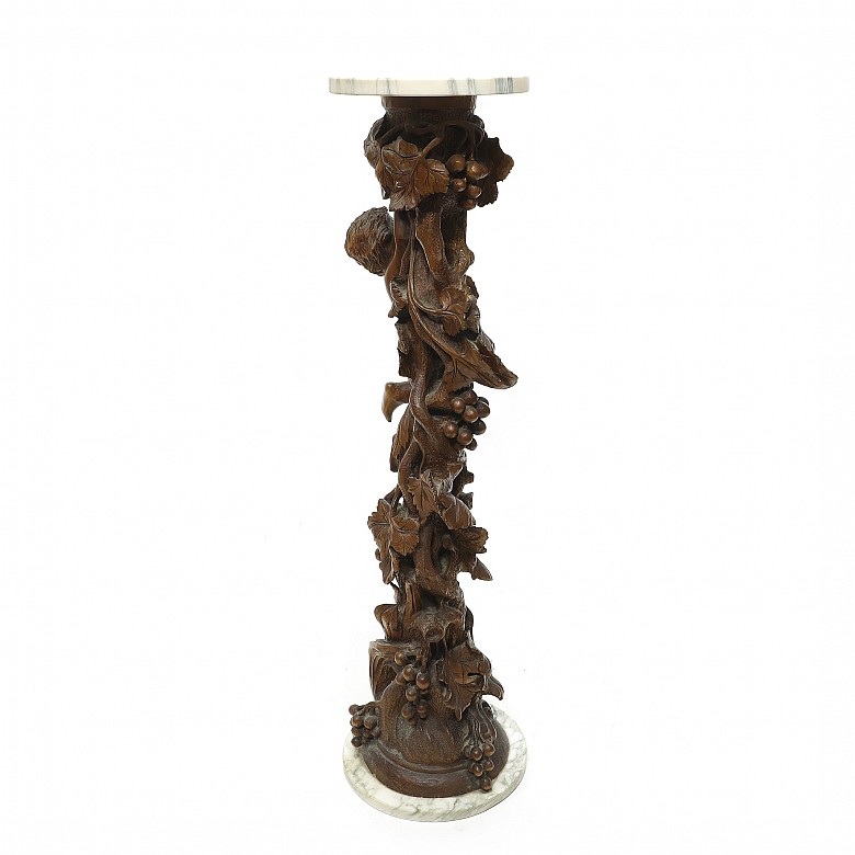 Vicente Andreu. Carved wooden column with marble, 20th century - 1