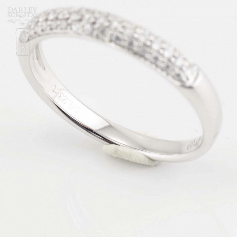 18k white gold ring with diamonds - 6