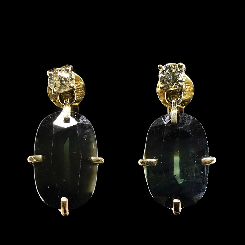 Pendientes de oro amarillo 18 k, diamantes y zafiros