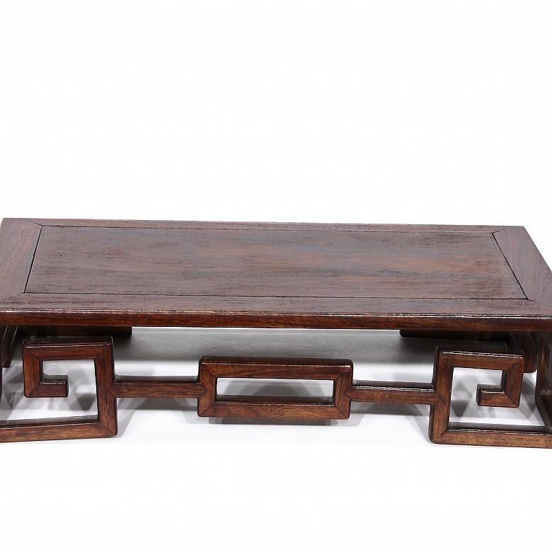 Chinese wooden coffee table, 20th century