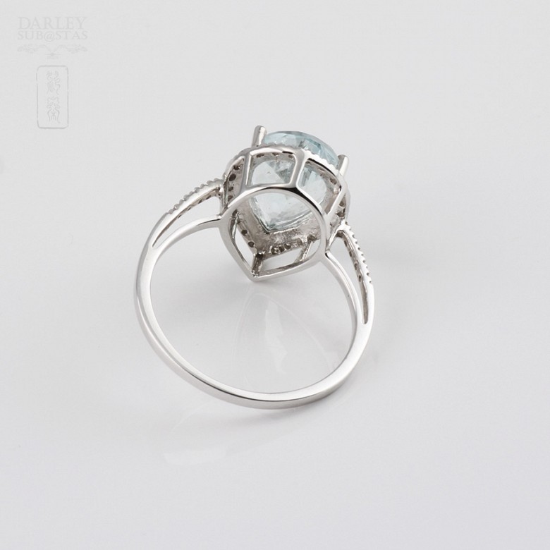 Ring with 2.60cts Aquamarine  and diamonds in 18k white gold - 2