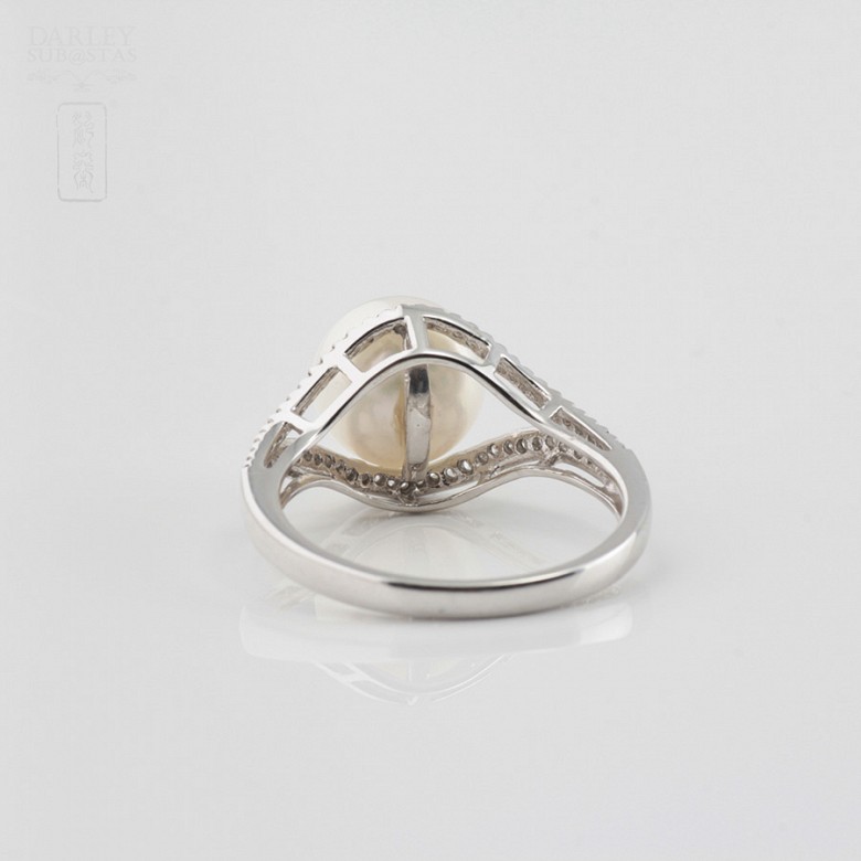 Bonito anillo con perla y diamantes - 3
