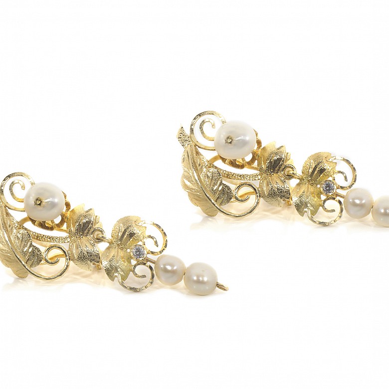 Pendientes de oro amarillo 18 k, perlas y circonitas