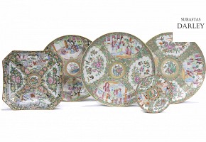 Lot of five porcelain dishes, Canton, 19th century-20th century