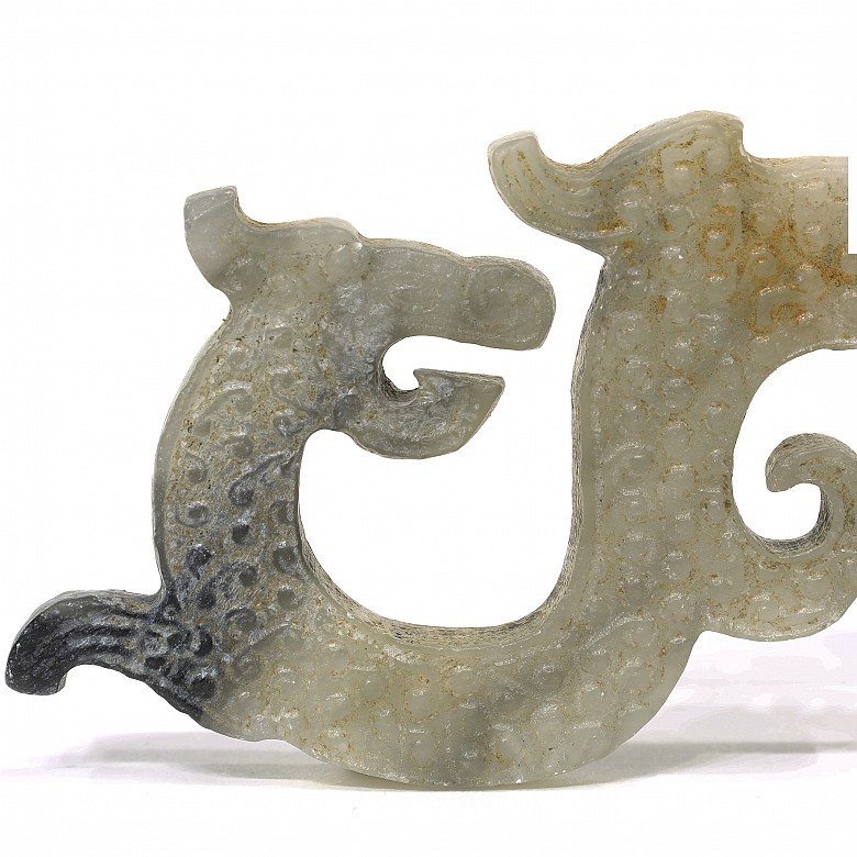 Carved jade dragon, Zhou style.