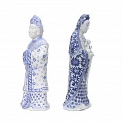Dos sirvientes de porcelana vidriada, s.XX