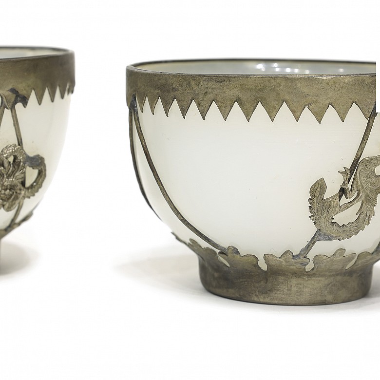 Set of glass bowls and metal mount, 20th century - 4