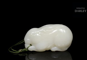 White jade pendant 
