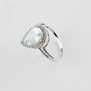 Ring with 2.60cts Aquamarine  and diamonds in 18k white gold - 3