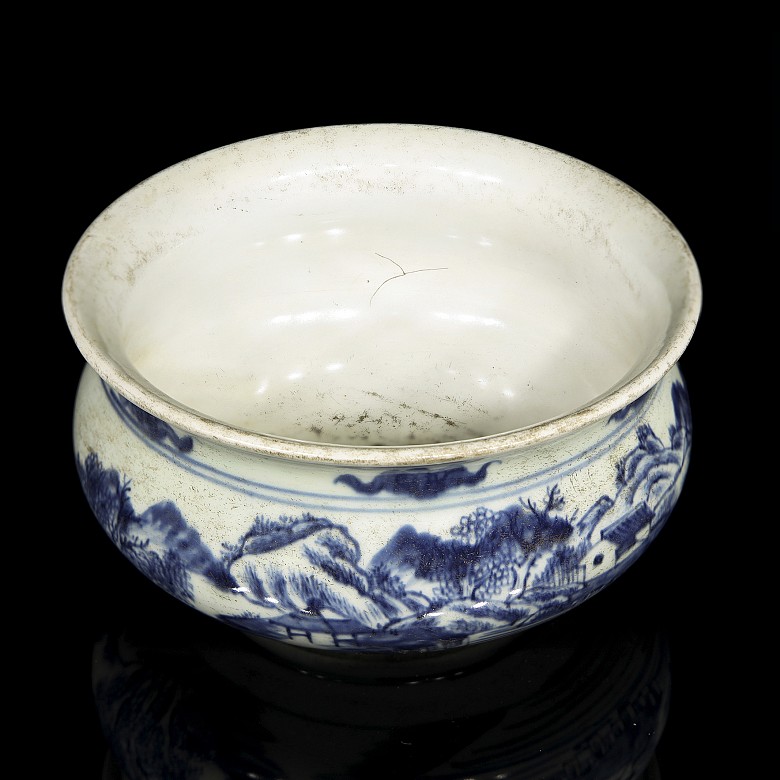 Porcelain incense burner, 20th century