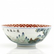 Cuenco de paisaje de porcelana esmaltada, China, Jiaqing (1796-1820)
