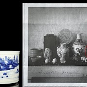 Ceramic brush pot, blue and white, Qing dynasty