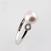 白珍珠配钻石18K白金戒指 - 4
