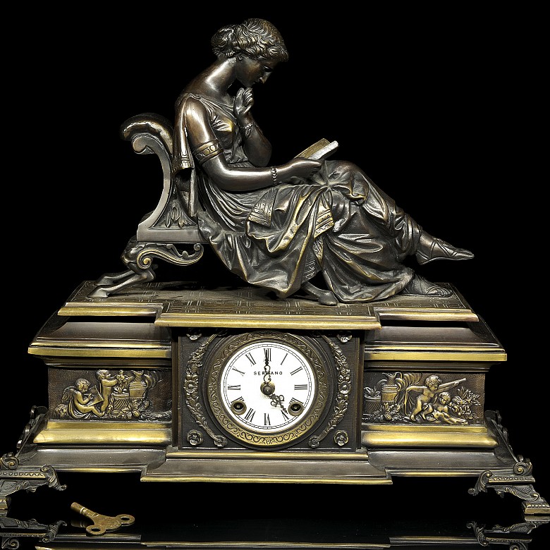 Bronze table clock 