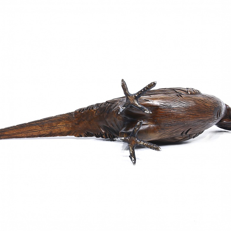 Carved oak pheasant, Germany, late 19th century