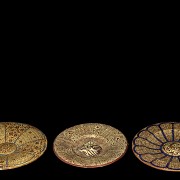 Three plates, metallic lustre from Manises, 20th century