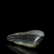 Grey jade pebble with an inscription, Qing dynasty - 2