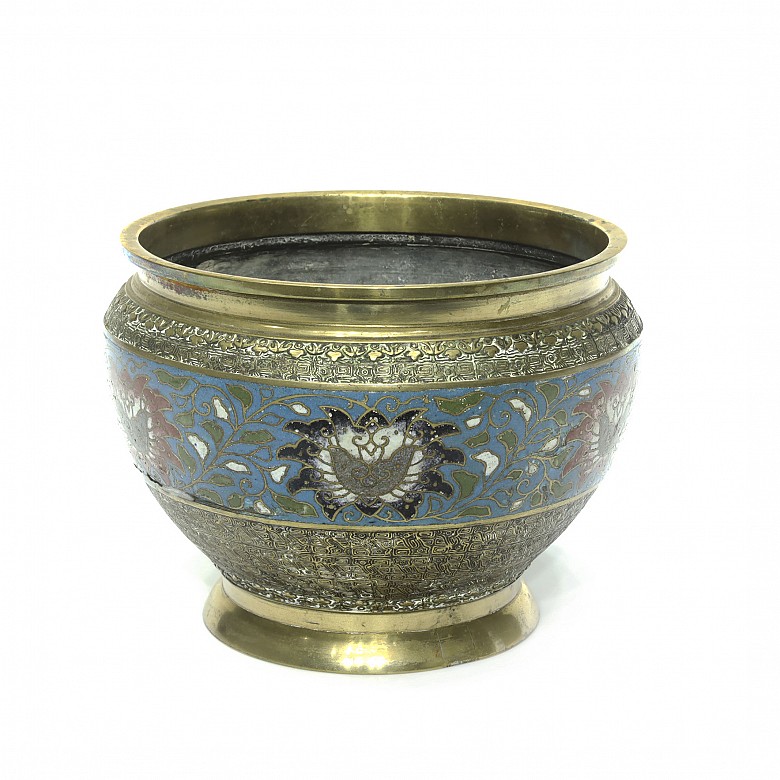 Bronze bowl with an enameled border, 20th century - 2