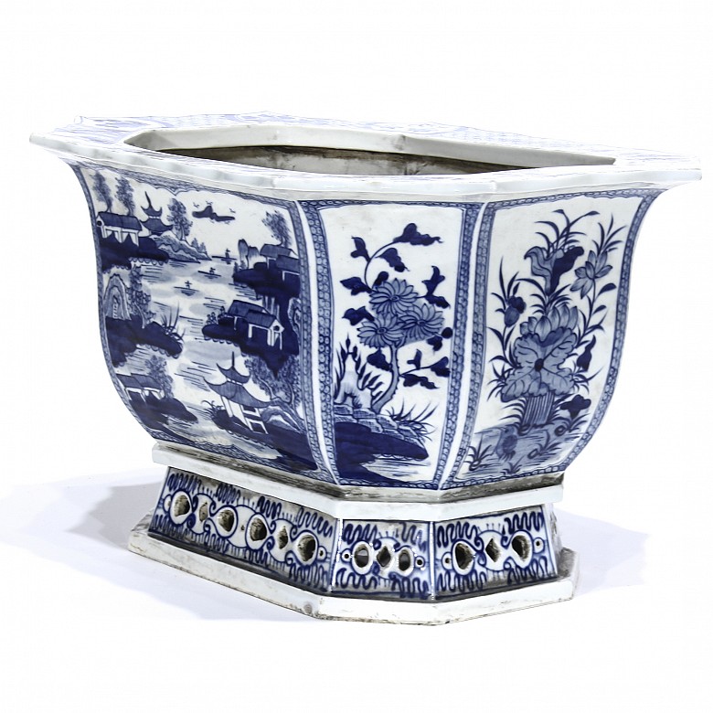 Maceta de porcelana azul y blanco, s.XX