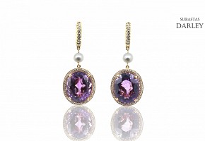 Earrings in 18k rose gold with amethysts and diamonds