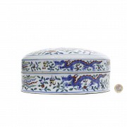 Porcelain enameled box, 20th century