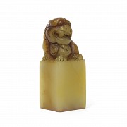 Seal carved with a lion, Shoushan, 19th century