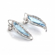Pair of earrings in 18k white gold with topaz and diamonds. - 1