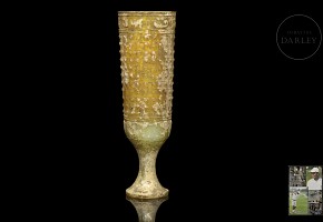 Carved jade cup with lid, Han dynasty