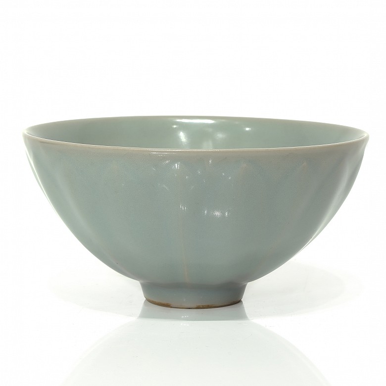 A Longquan pottery lotus bowl, Song dynasty