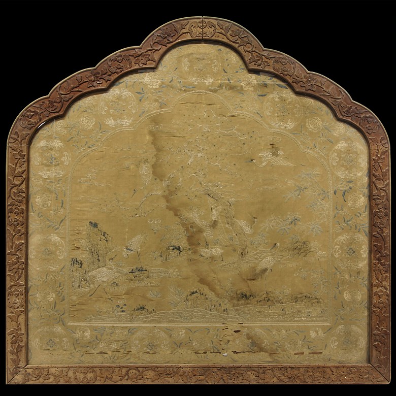 Panel de seda labrada con marco, dinastía Qing