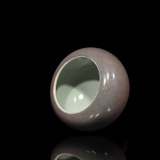 Peach bloom glazed porcelain vase, with Qianlong mark - 3