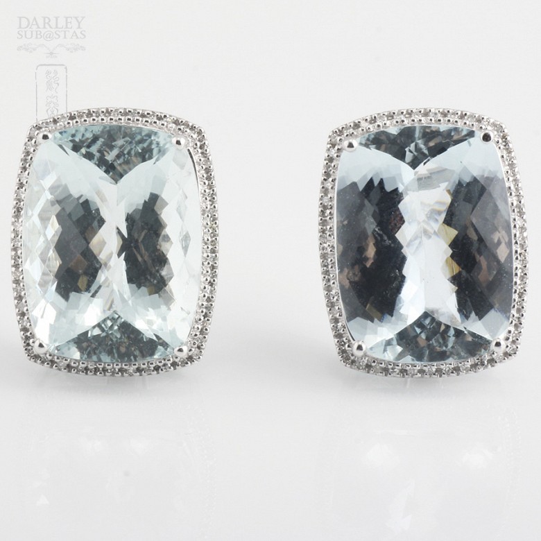 earrings with aquamarine 36.29cts and diamond in white gold