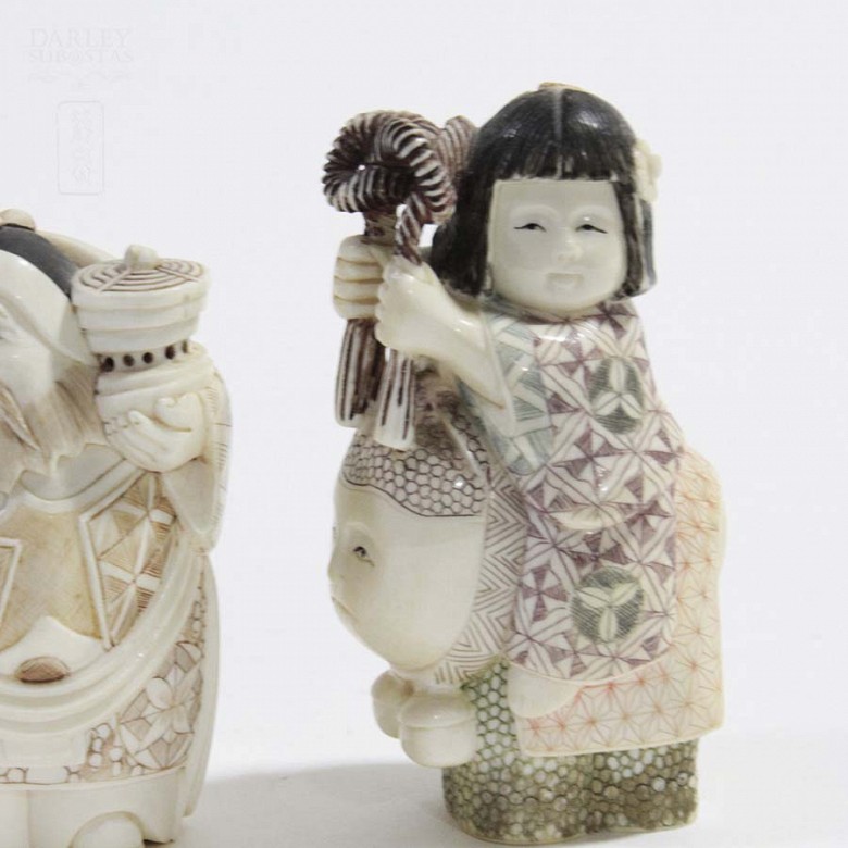 Two Japanese ivories - 1