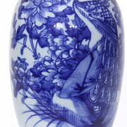 Chinese vase with celadon background and phoenix, 19th - 20th century