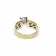 18k yellow gold ring with diamonds. - 1